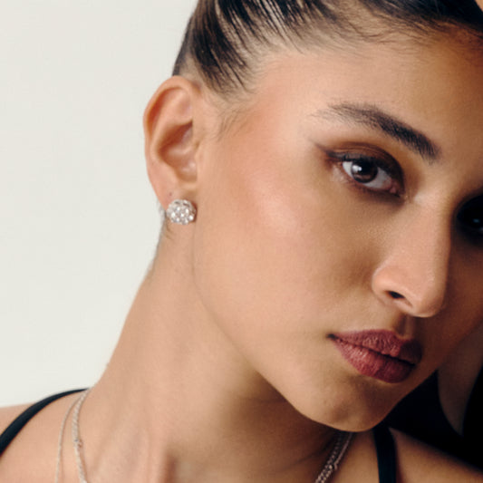 Bluet Round Cut Halo Earring