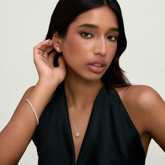 Iris Round Cut Solitaire Pendant