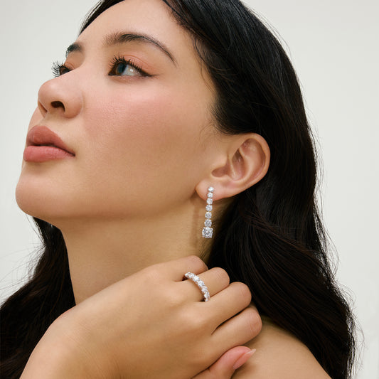 Fleur Seven Stone Round Cut Wedding Ring