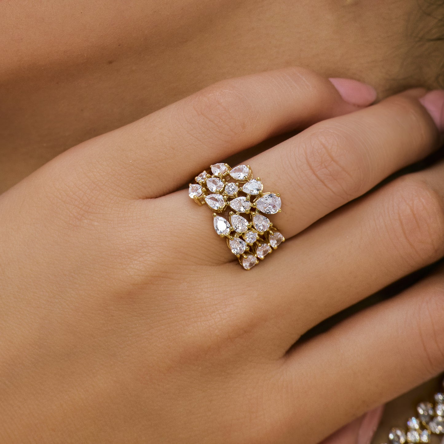 Clivia Cluster Wedding Ring