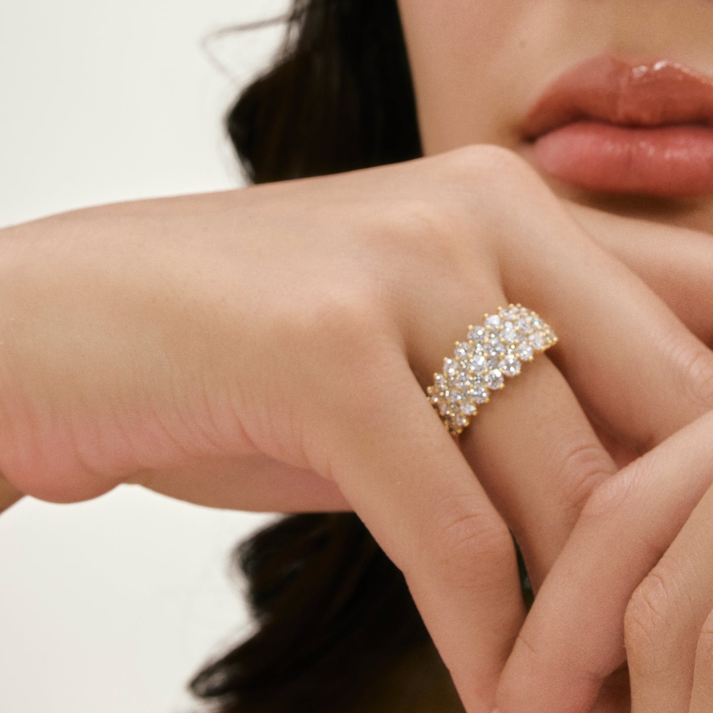 Winika Half Eternity Round Cut Wedding Ring